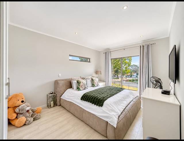 3 BEDROOM TOWNHOUSE FOR SALE IN BRYANSTON
